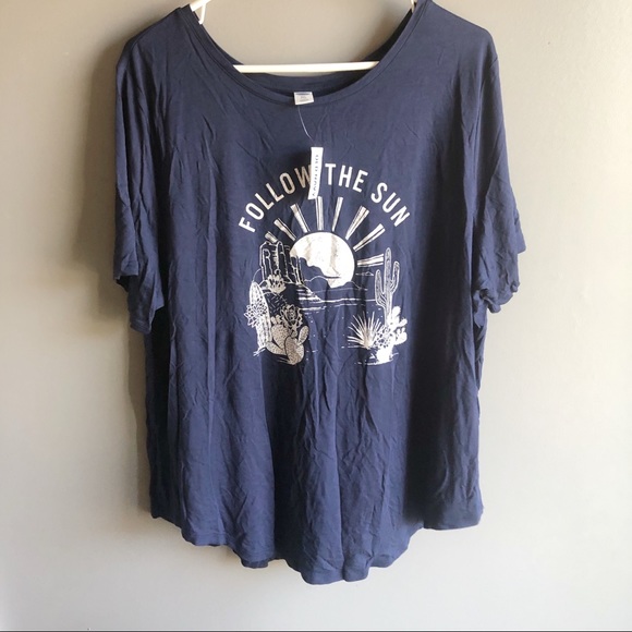 Old Navy Tops - Old Navy Blue Graphic Tee Old Navy Tops - Old Navy Blue Graphic Tee